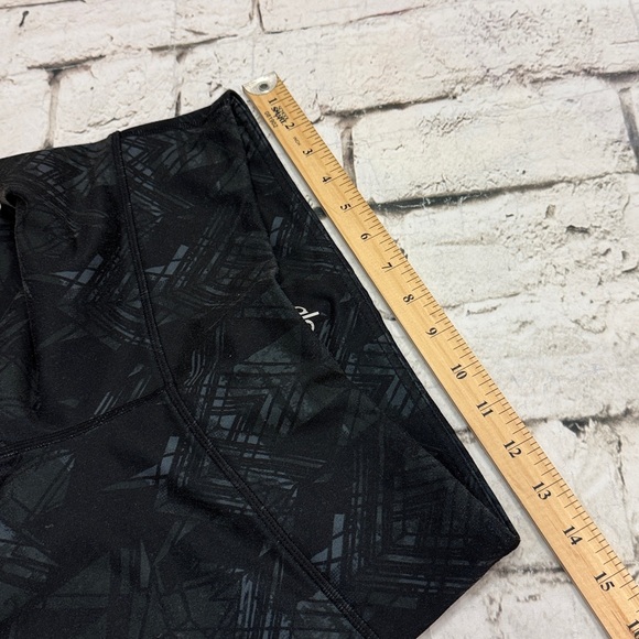 Alo Cropped Leggings Size M - Picture 5 of 10
